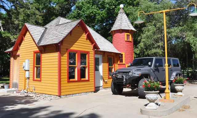 Une station-service aux couleurs rétro